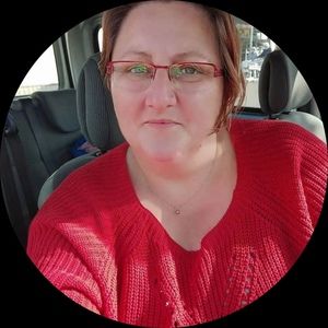 Meet your Posher, Elena